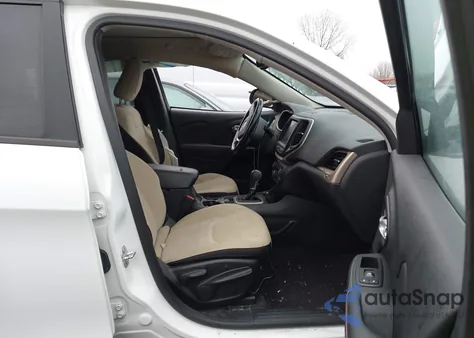 2016 Jeep Cherokee 75Th Anniversary z USA, uszkodzony, nr VIN 1C4PJMCB1GW270586